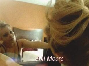 Alli_Moore