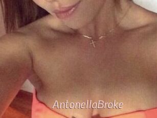AntonellaBroke