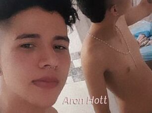 Aron_Hott