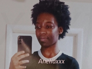 Aneliaxxx