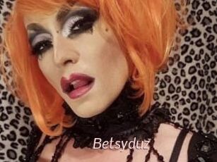 Betsy_duz