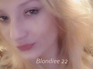 Blondiee_22