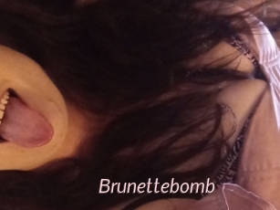 Brunettebomb
