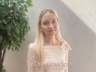 Dareleneclose