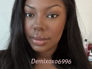 Demixoxo6996