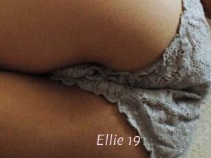 Ellie_19