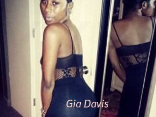 Gia_Davis
