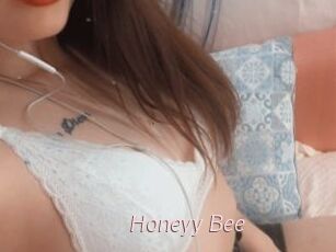 Honeyy_Bee