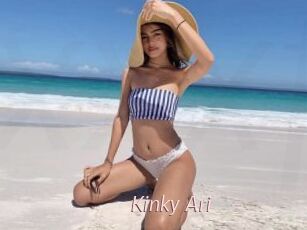 Kinky_Ari
