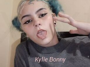 Kylie_Bonny