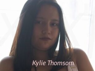 Kylie_Thomsom