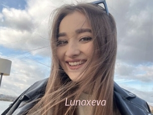 Lunaxeva