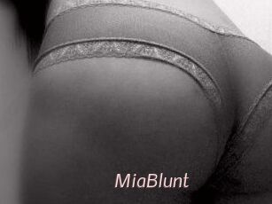 MiaBlunt