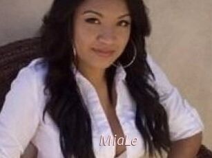 Mia_Le