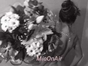 MiaOnAir