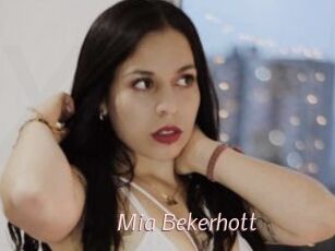 Mia_Bekerhott