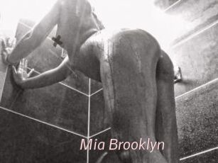 Mia_Brooklyn