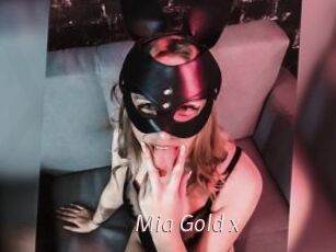 Mia_Gold_x