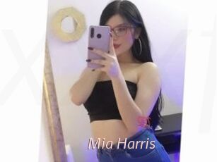 Mia_Harris