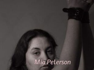 Mia_Peterson