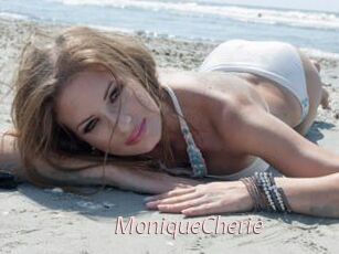 MoniqueCherie