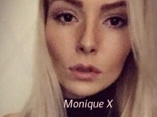 Monique_X
