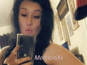 MorticiaXx
