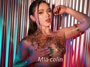 Mia_colin