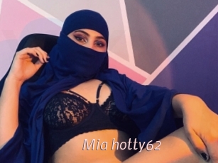 Mia_hotty62