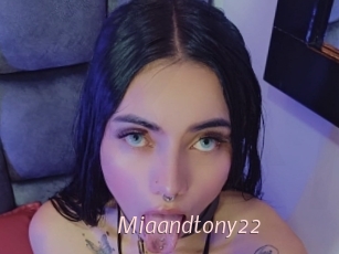 Miaandtony22