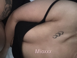 Miaxxx