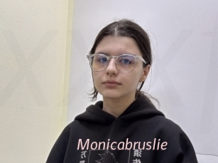 Monicabruslie