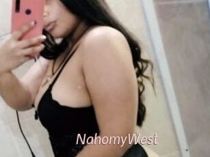 NahomyWest