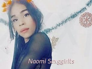 Naomi_Sexggirlts