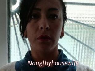 Naugthy_housewife