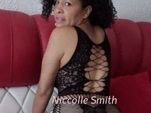 Niccolle_Smith