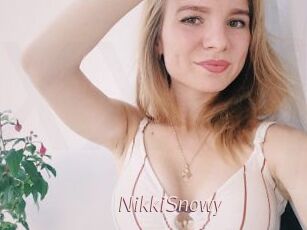 NikkiSnowy