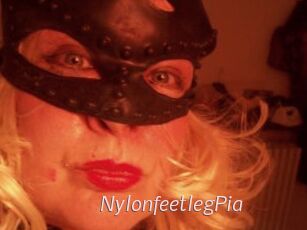 NylonfeetlegPia