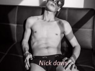 Nick_davis