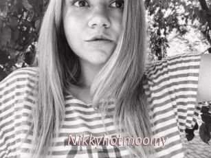 Nikkyhotmoomy