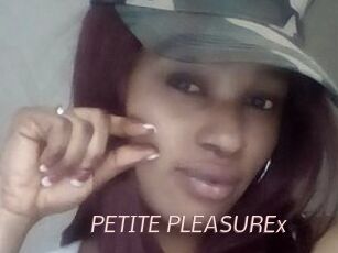 PETITE_PLEASUREx