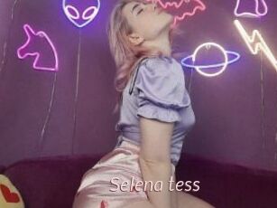 Selena_tess