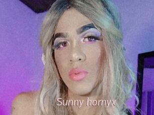 Sunny_hornyx