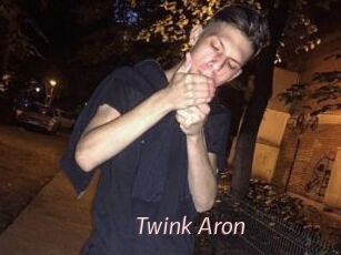 Twink_Aron