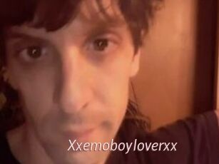 Xxemoboyloverxx