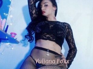Yuliana_Foxx